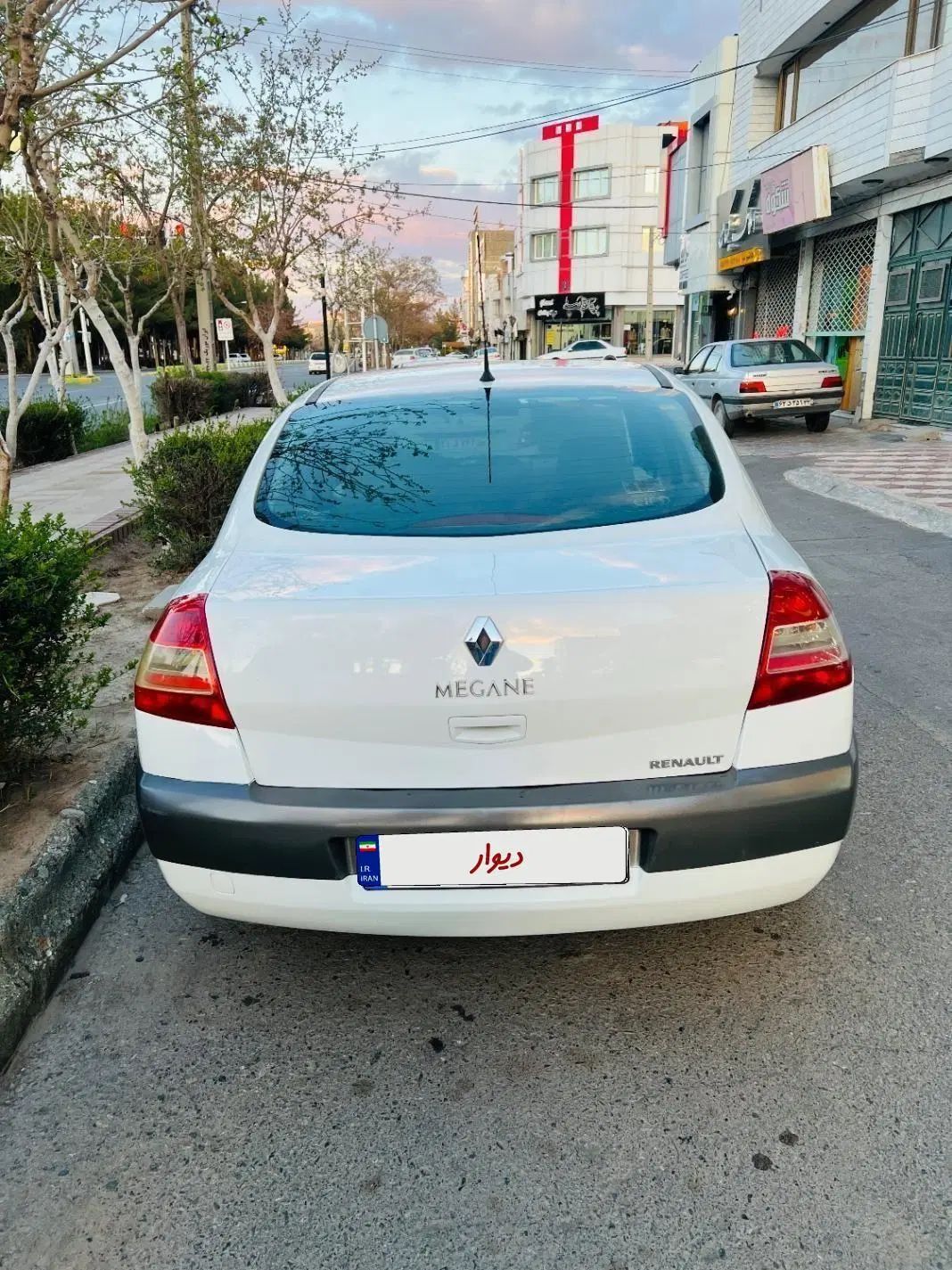 رنو مگان پارس خودرو 2000 - 1391