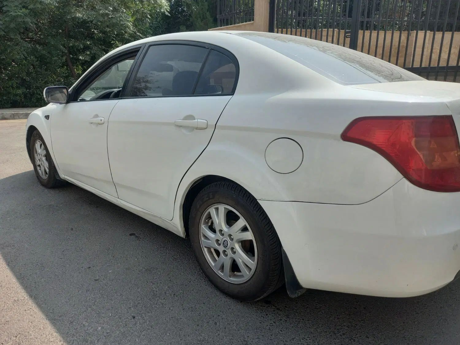 خودرو بسترن، B50 آگهی ann_20158897