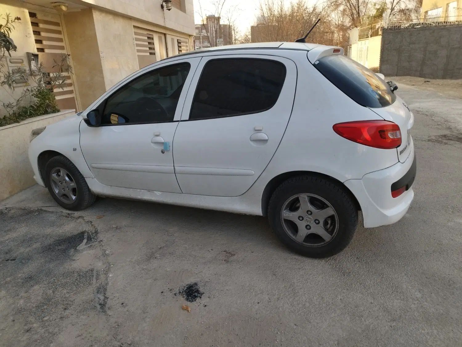 پژو 207 دنده ای فرمان برقی - 1402