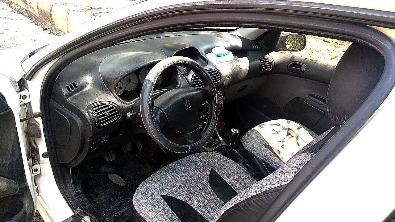 پژو ۲۰۶ صندوق دار v8 - 1394