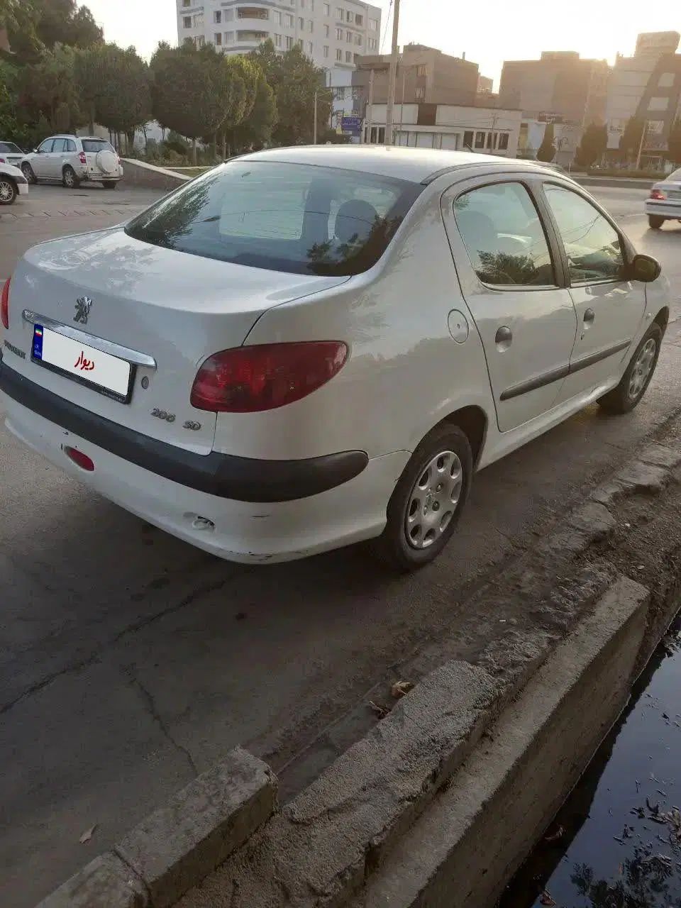 پژو ۲۰۶ صندوق دار v20 - 1390