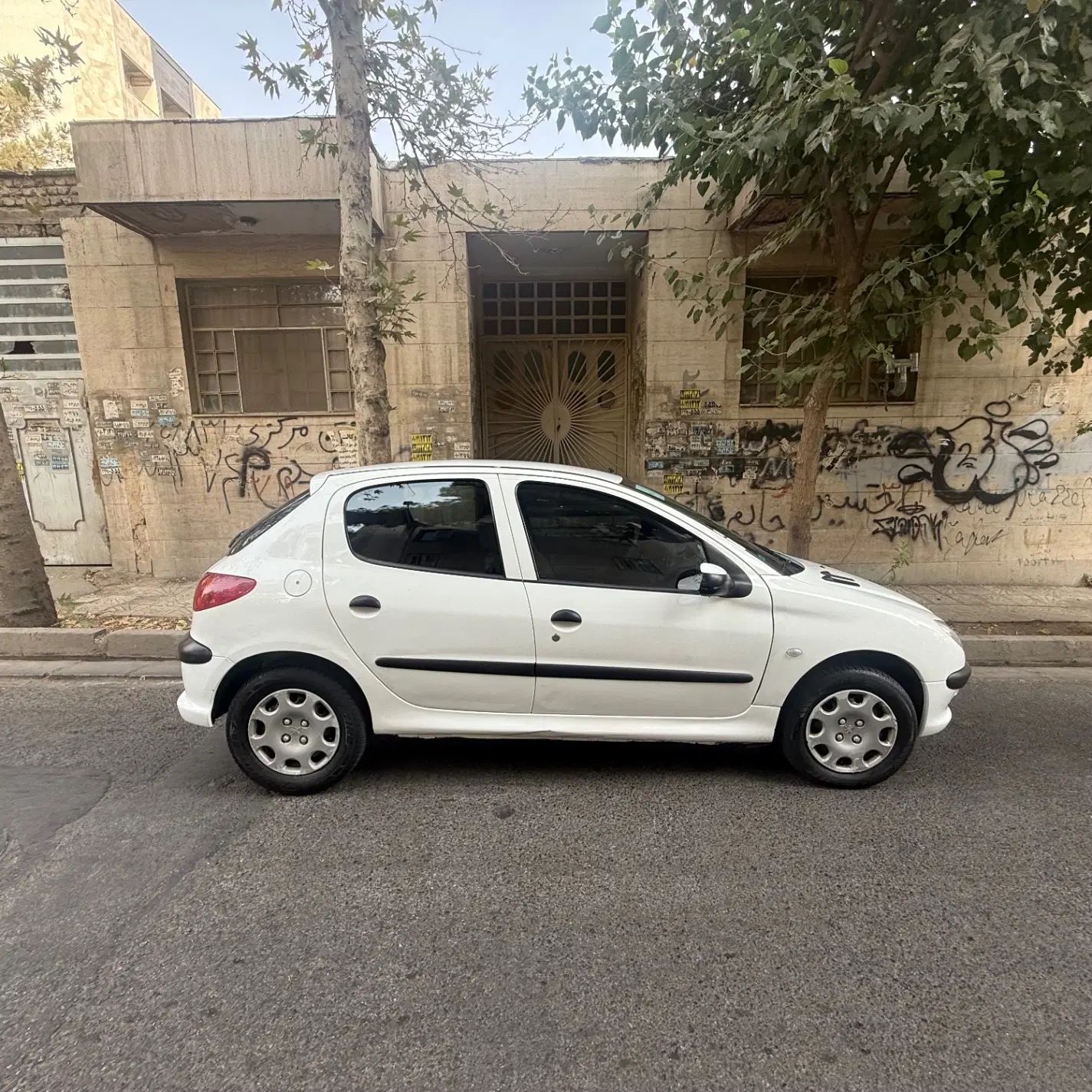 پژو 206 تیپ 5 - 1396