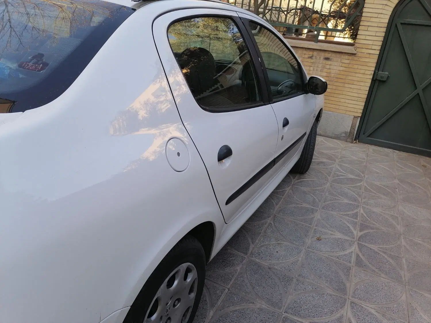 پژو ۲۰۶ صندوق دار v8 - 1391