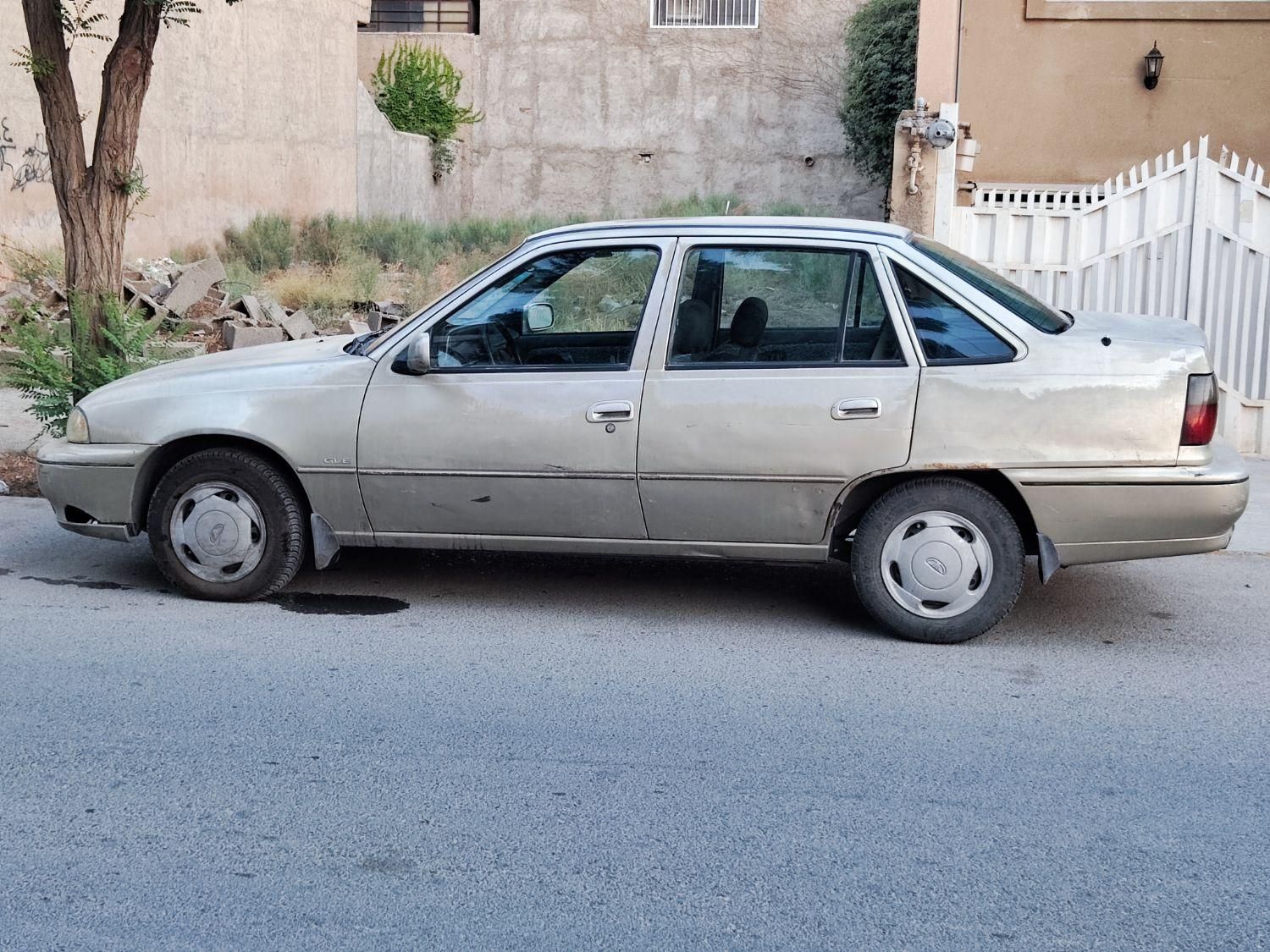دوو سیلو سدان - 1382