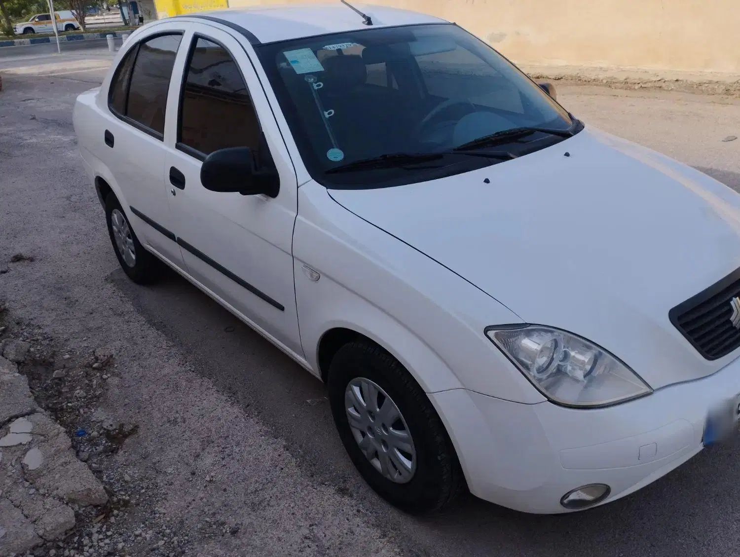تیبا صندوق دار SX - 1401