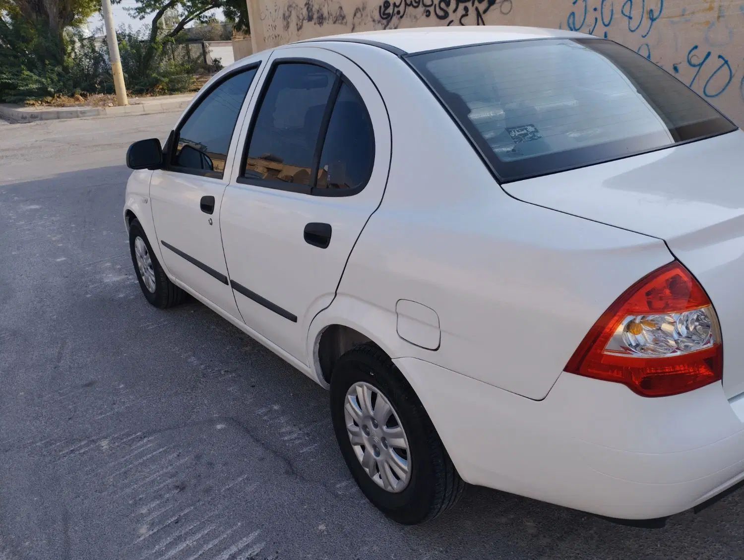 تیبا صندوق دار SX - 1401