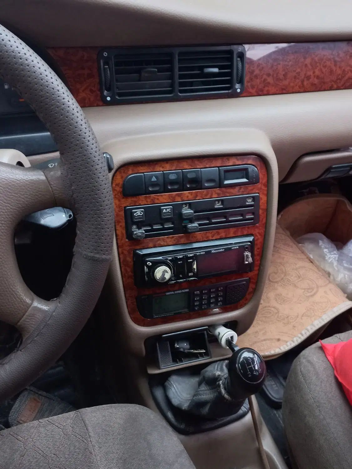 سمند LX XU7 - 1384