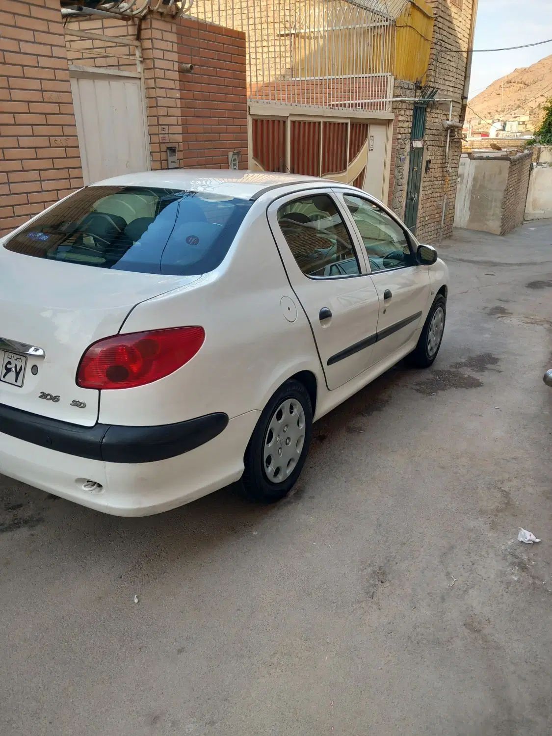 پژو ۲۰۶ صندوق دار v8 - 1394