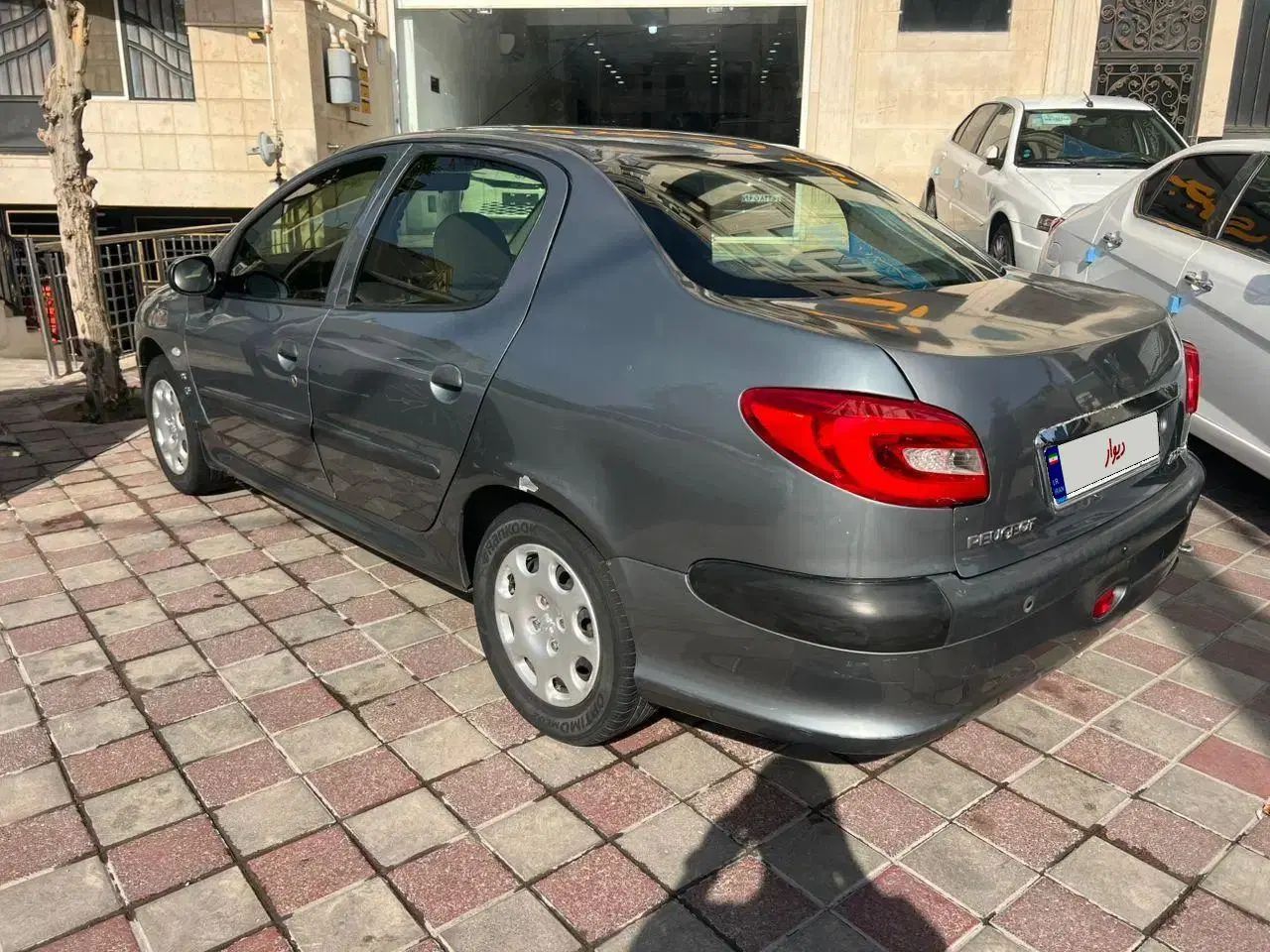 پژو ۲۰۶ صندوق دار v8 - 1395