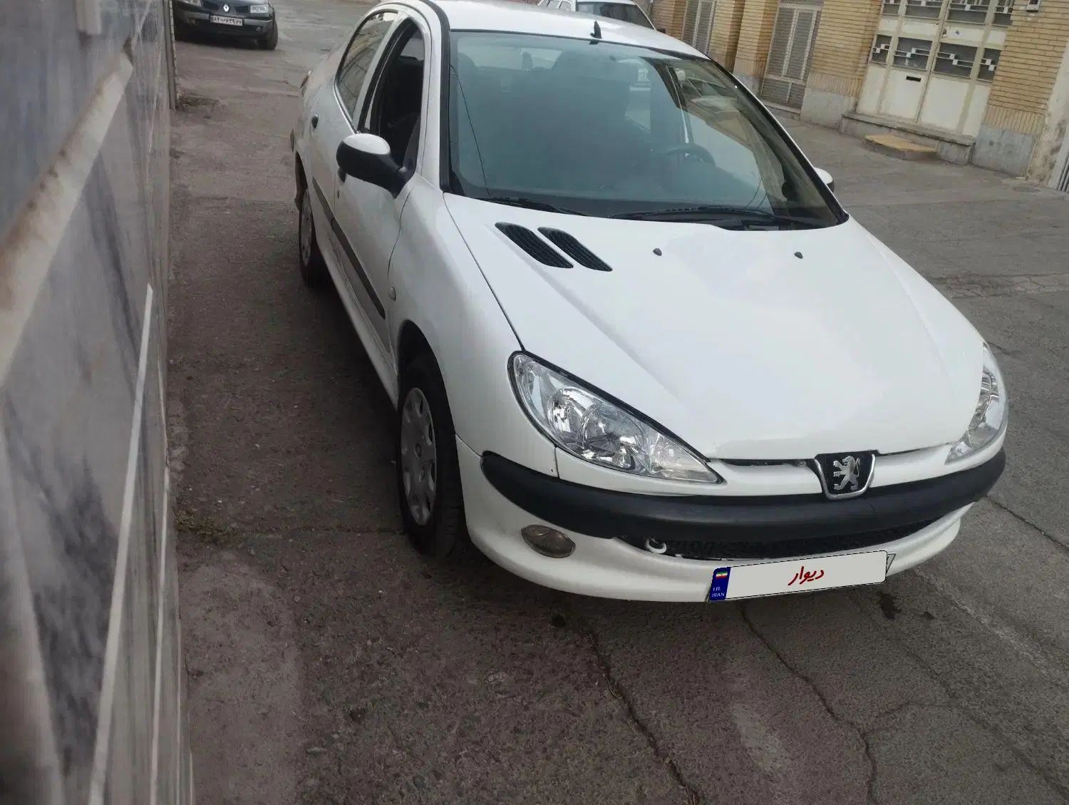 پژو ۲۰۶ صندوق دار v8 - 1394