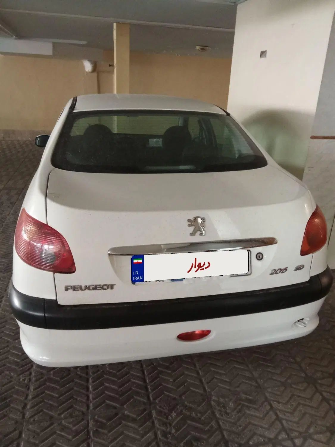 پژو ۲۰۶ صندوق دار v8 - 1394