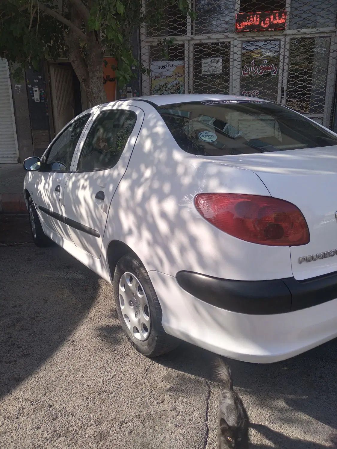 پژو ۲۰۶ صندوق دار v8 - 1398