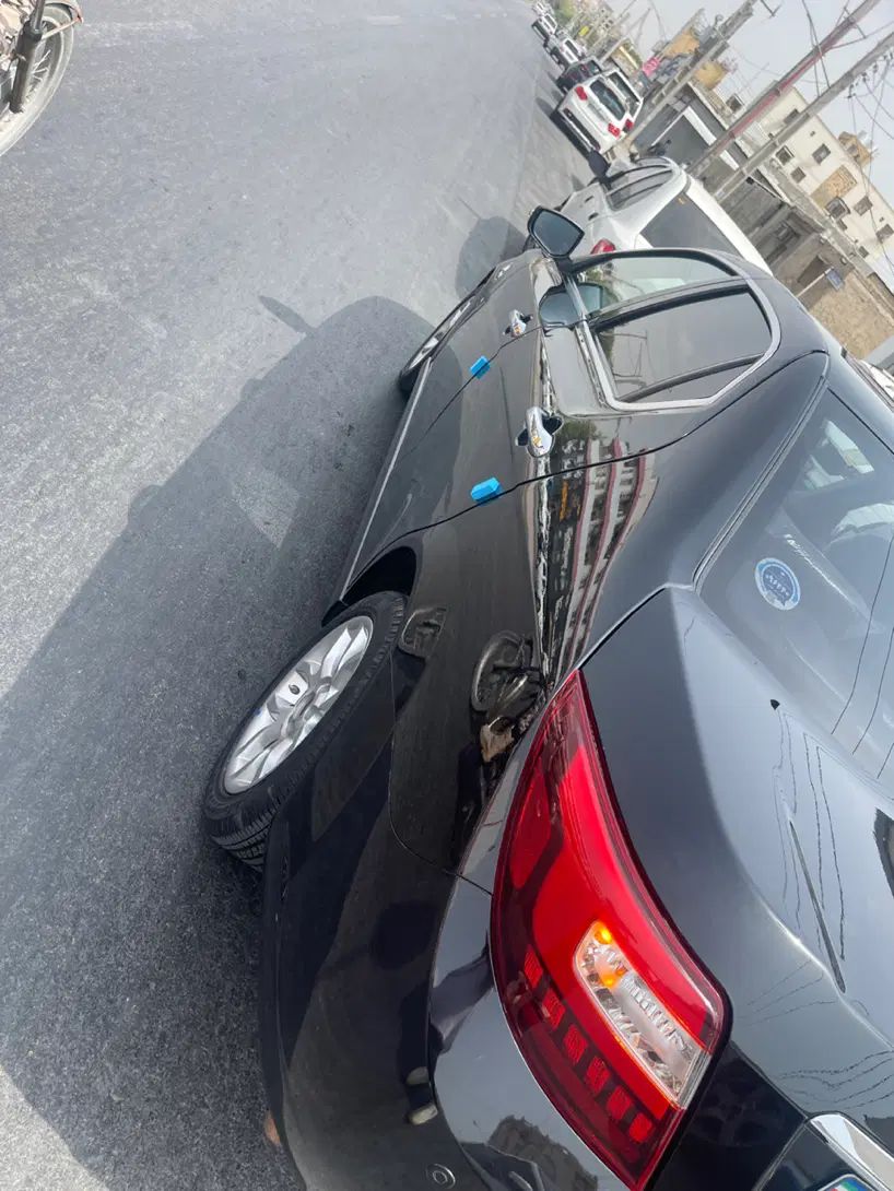 دنا پلاس توربو 6 دنده - 1402