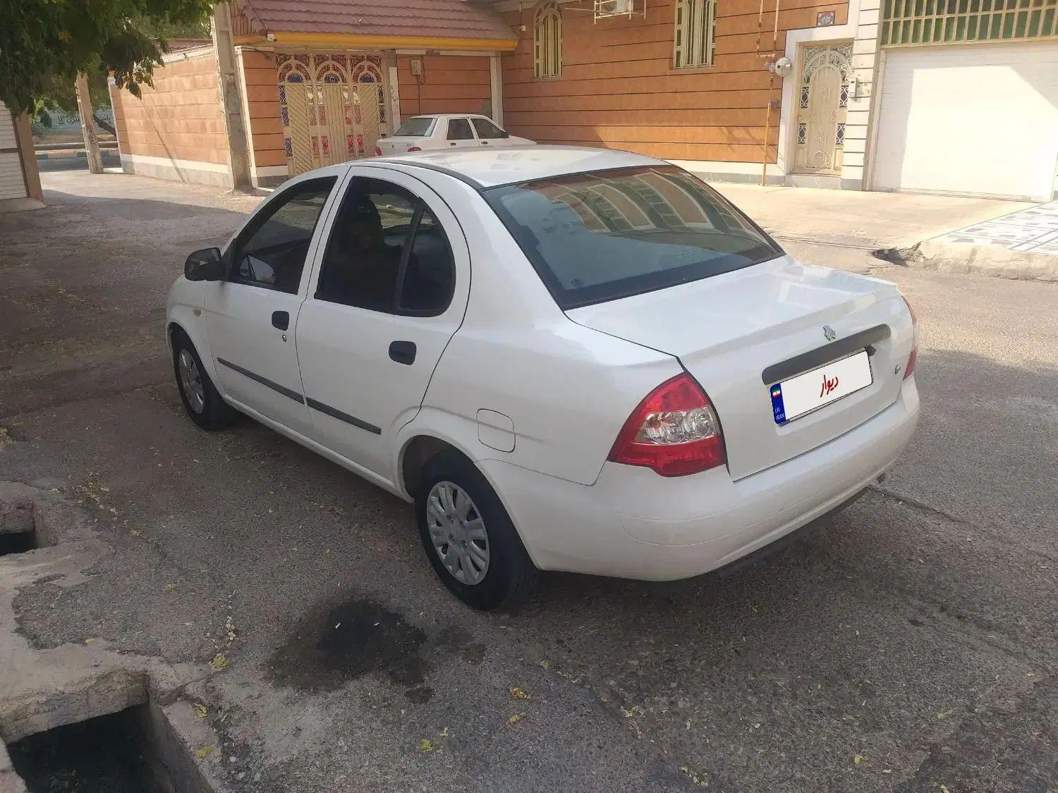 تیبا صندوق دار SX - 1399