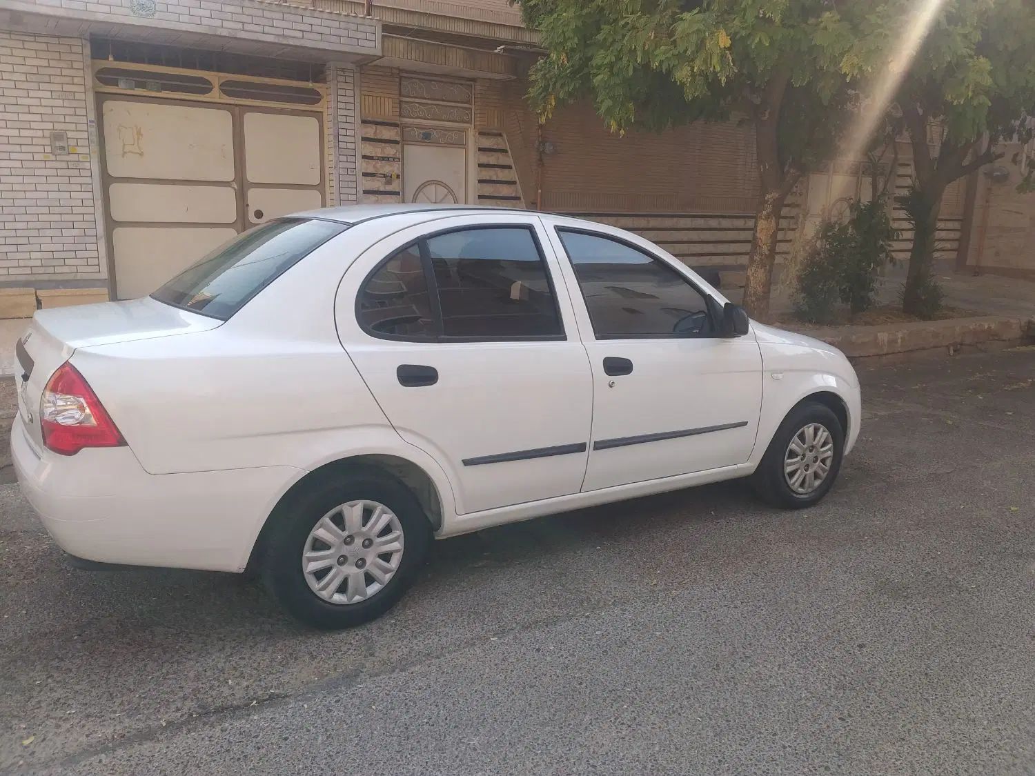 تیبا صندوق دار SX - 1399
