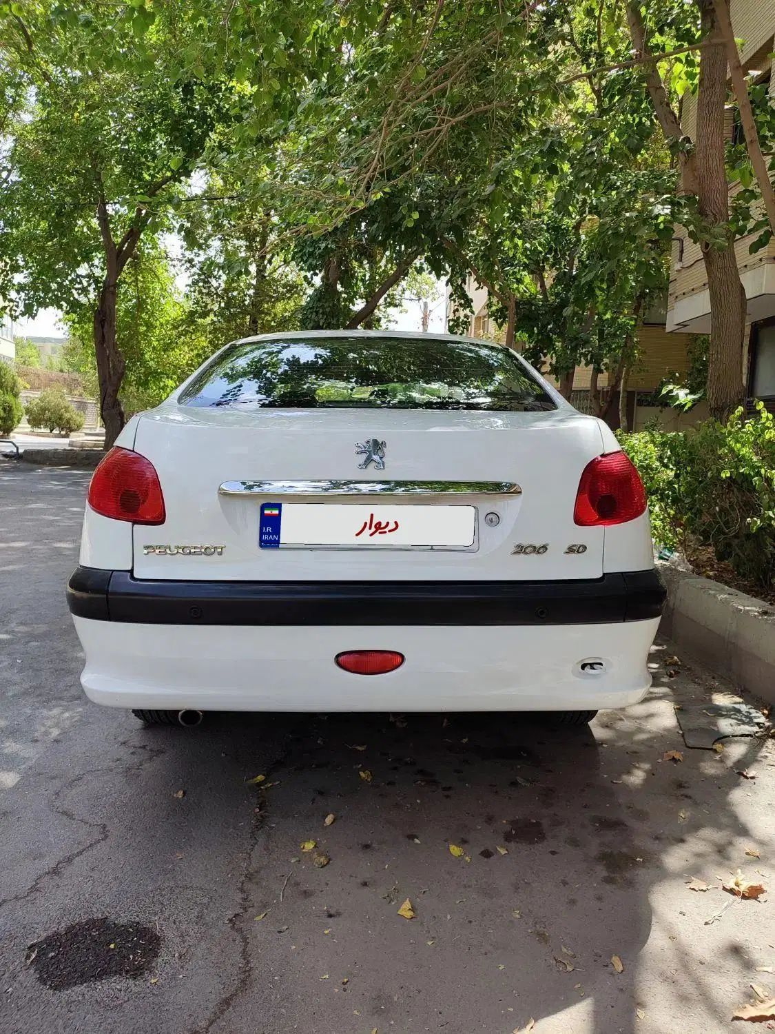 پژو ۲۰۶ صندوق دار v8 - 1395