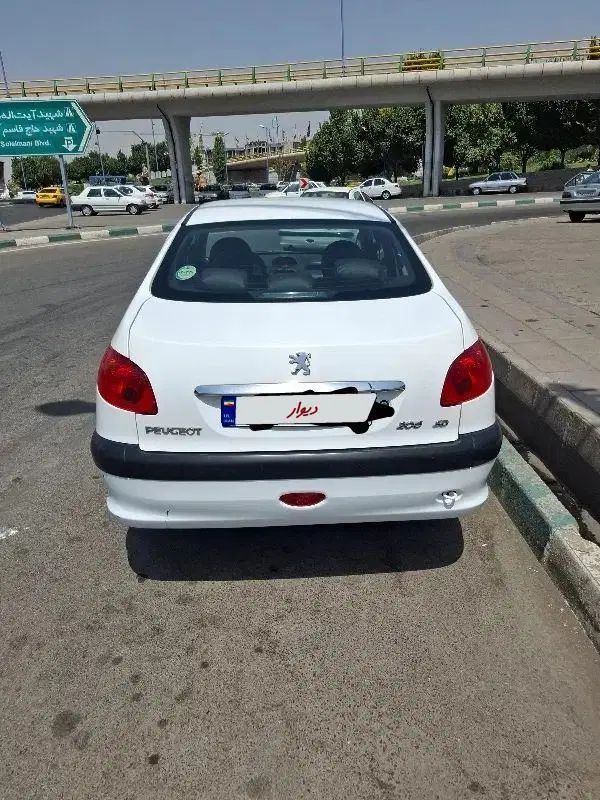 پژو ۲۰۶ صندوق دار v8 - 1399