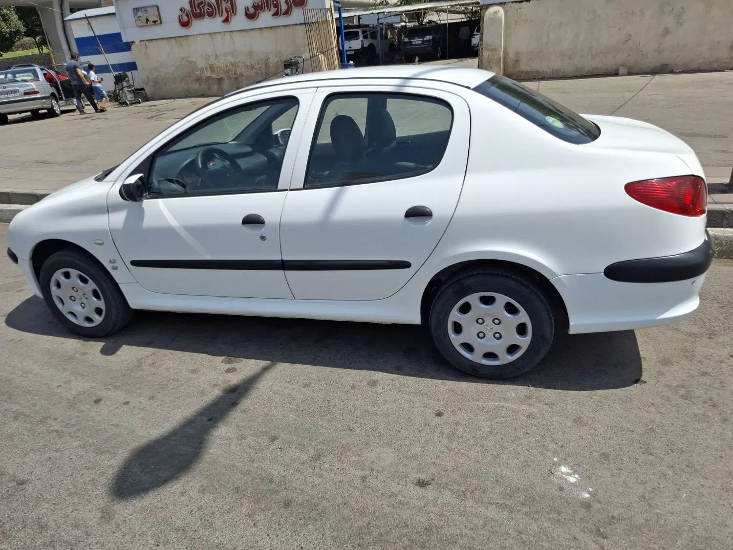 پژو ۲۰۶ صندوق دار v8 - 1399
