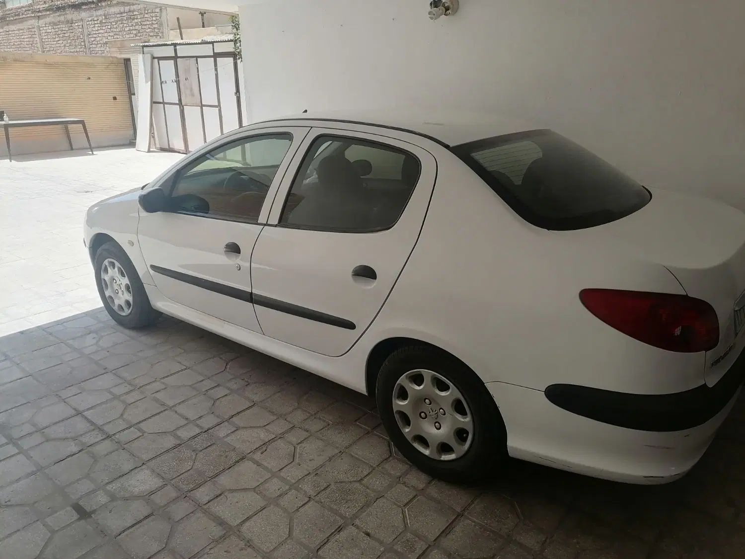 پژو ۲۰۶ صندوق دار v8 - 1393