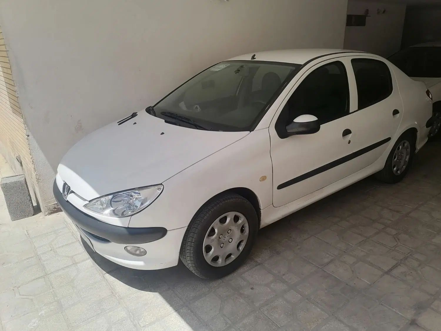 پژو ۲۰۶ صندوق دار v8 - 1393