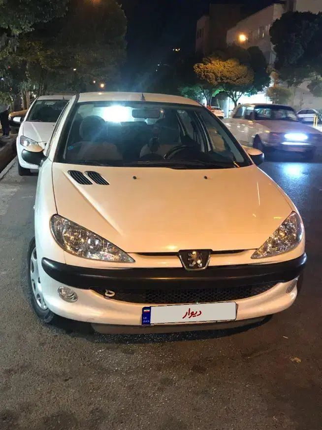 پژو ۲۰۶ صندوق دار v8 - 1395