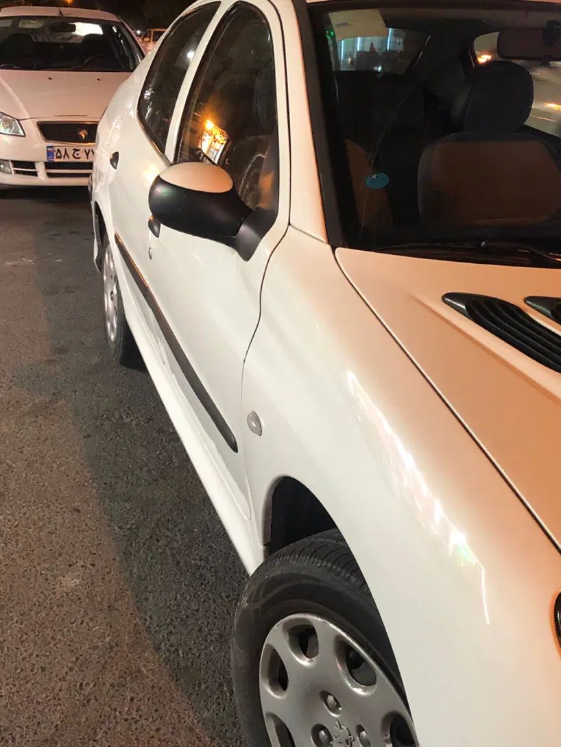 پژو ۲۰۶ صندوق دار v8 - 1395