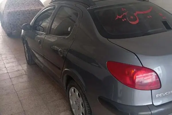 پژو ۲۰۶ صندوق دار v8 - 1398