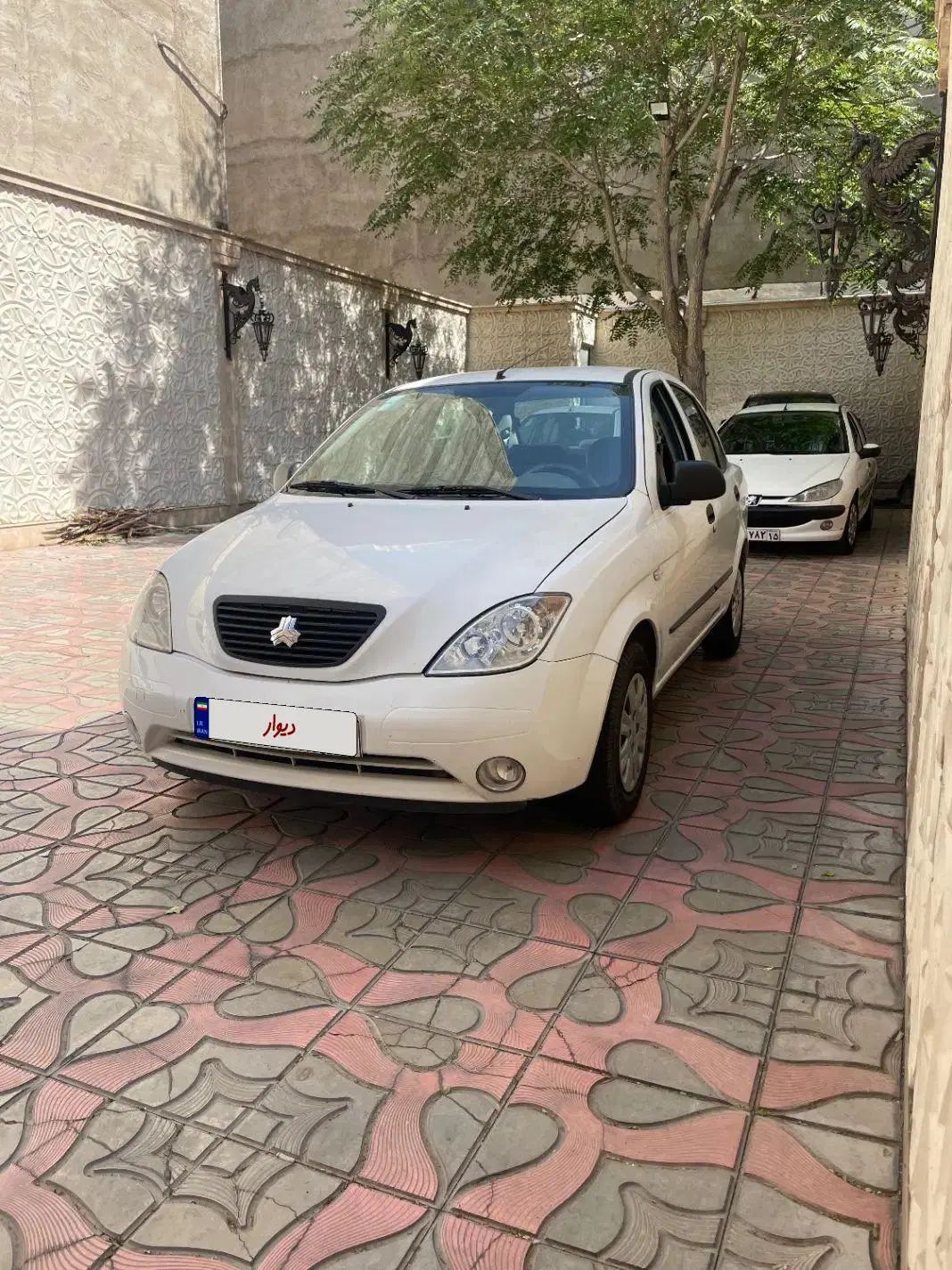 تیبا صندوق دار SX - 1396