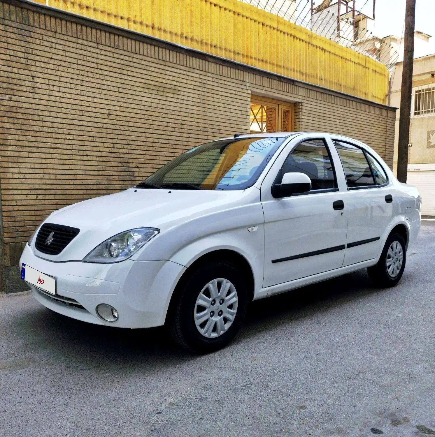 تیبا صندوق دار SX - 1398