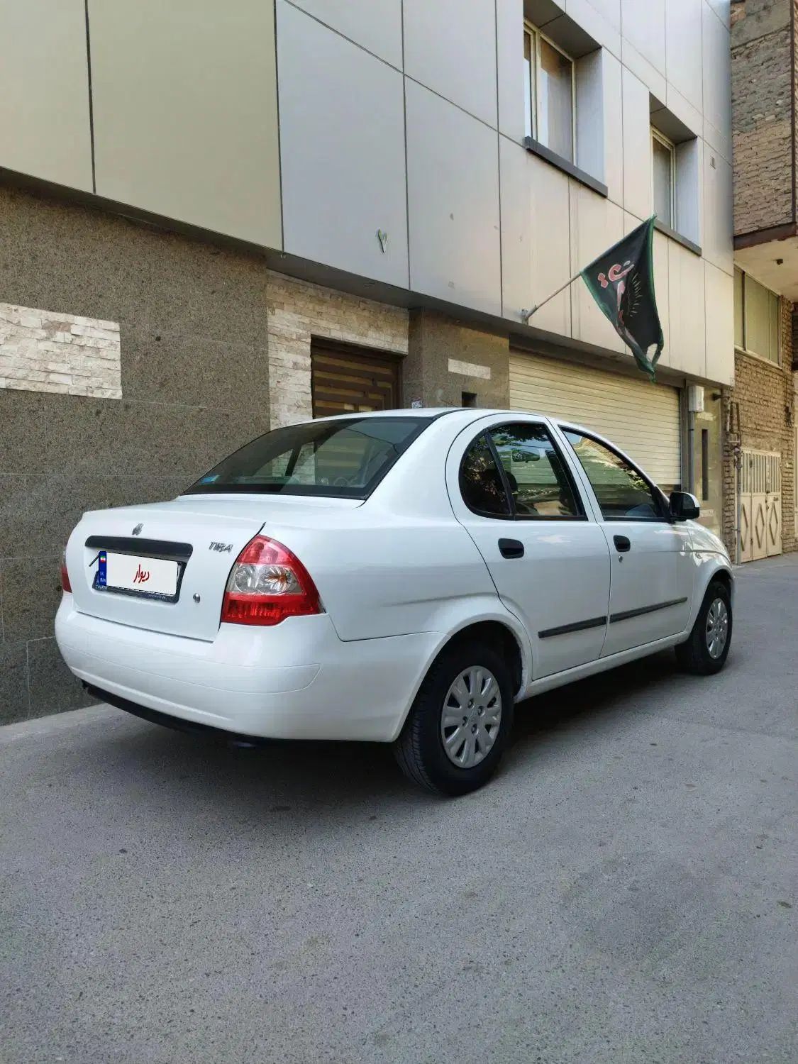 تیبا صندوق دار SX - 1398