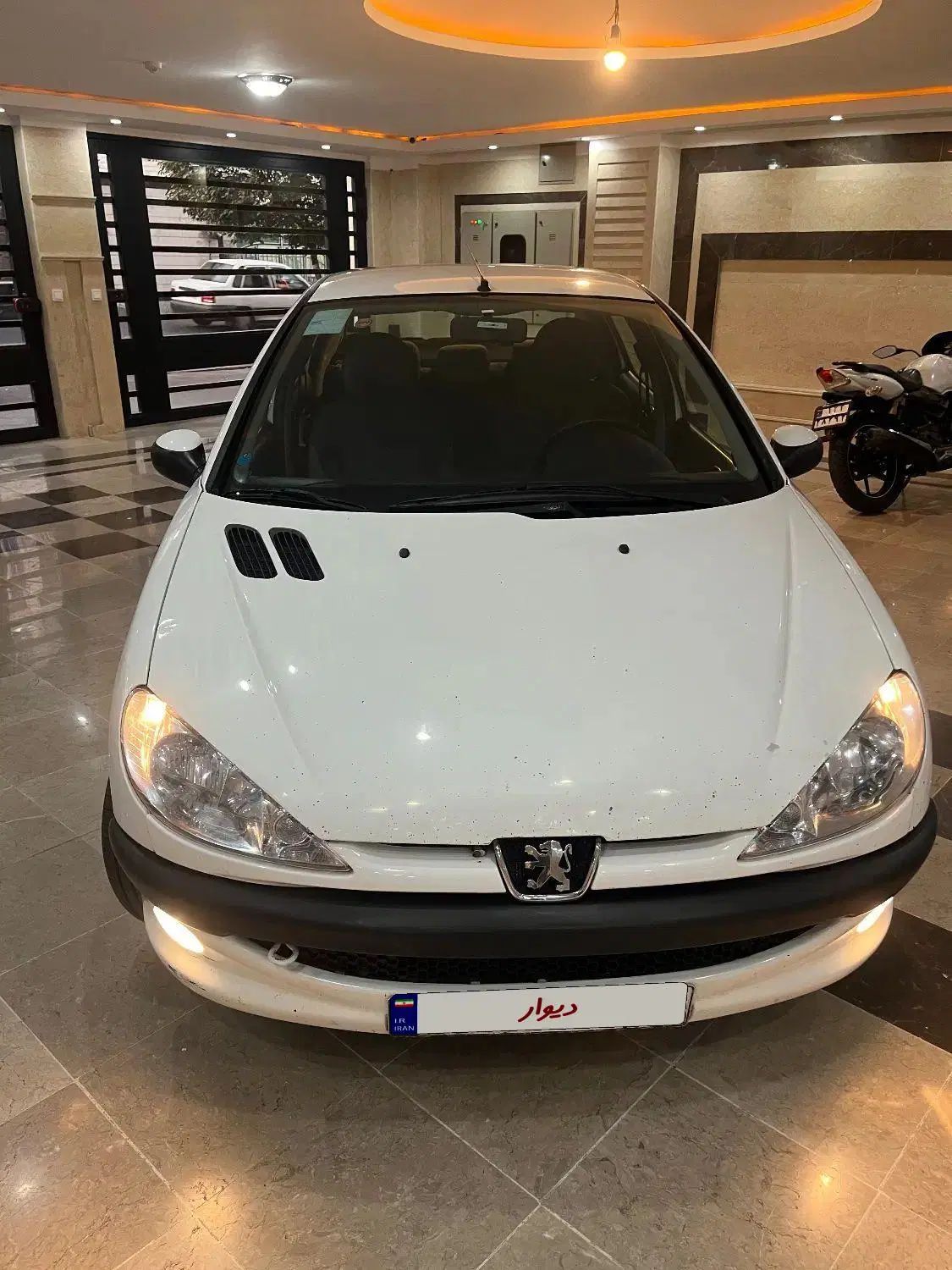 پژو ۲۰۶ صندوق دار v8 - 1395