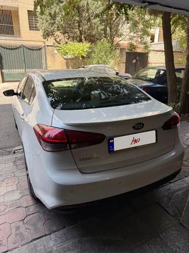 کیا سراتو 2.0 لیتر اتوماتیک GT لاین - 2018