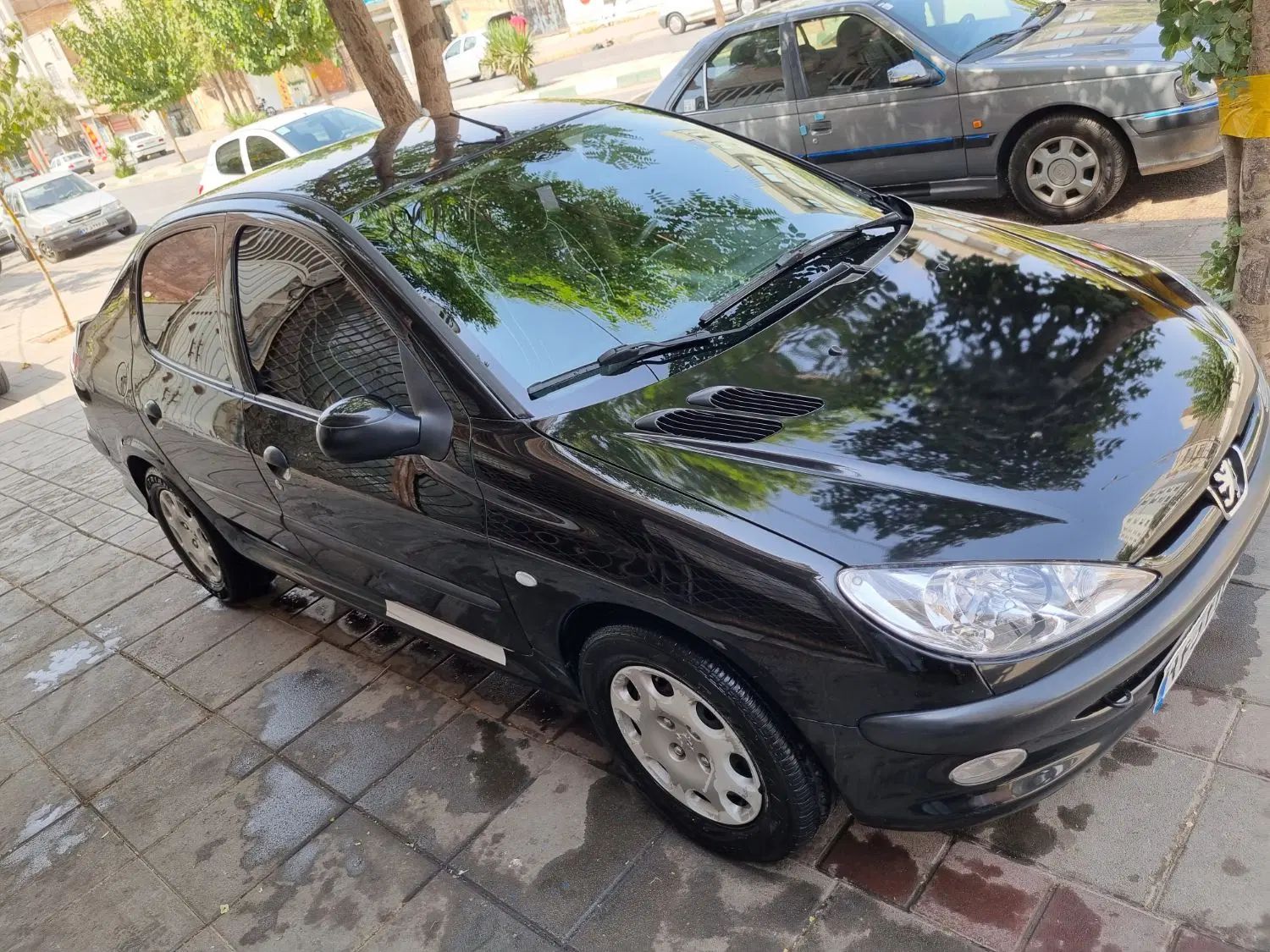 پژو ۲۰۶ صندوق دار v8 - 1394