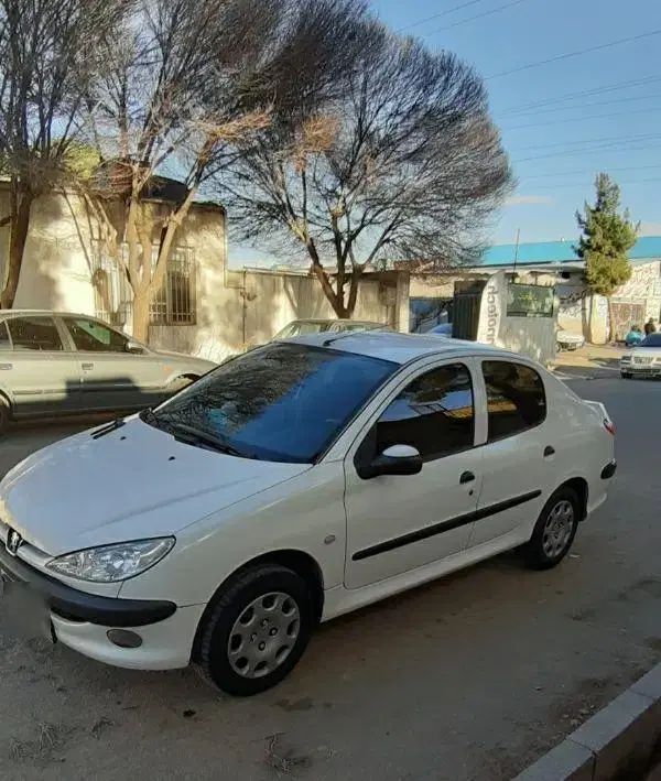 پژو ۲۰۶ صندوق دار v8 - 1390