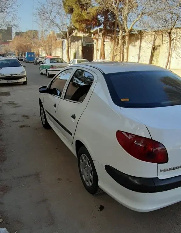پژو ۲۰۶ صندوق دار v8 - 1390