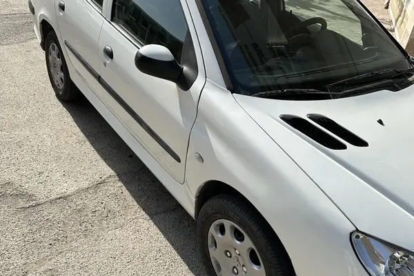 پژو ۲۰۶ صندوق دار v8 - 1393