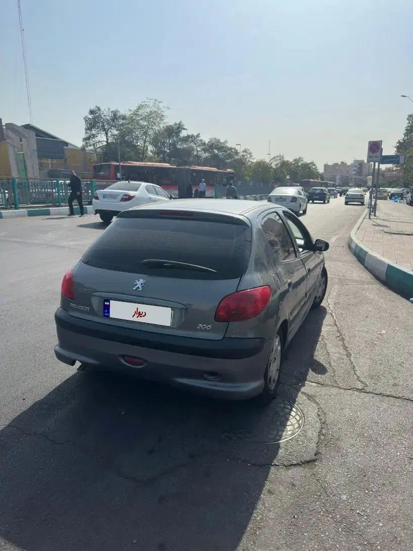 پژو 206 تیپ 5 - 1390
