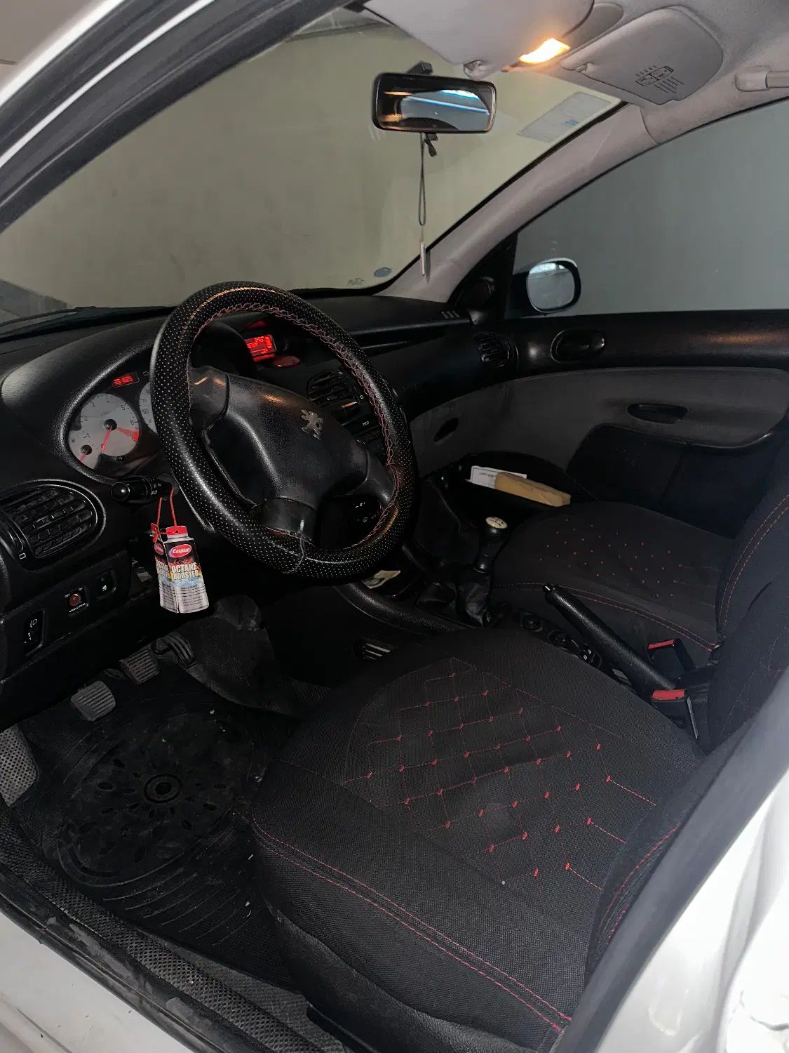 پژو ۲۰۶ صندوق دار v8 - 1395