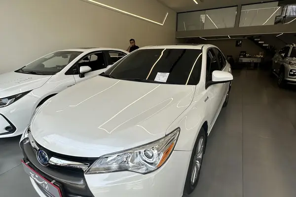 تویوتا کمری XLE - 2016