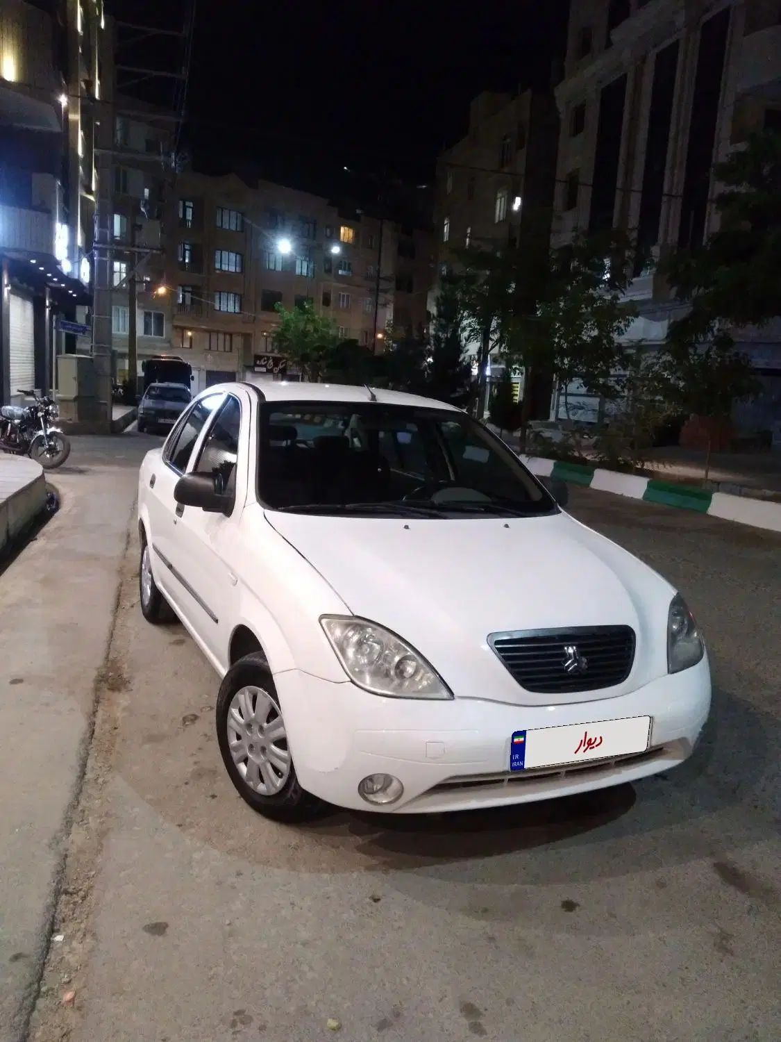 تیبا صندوق دار SX - 1399