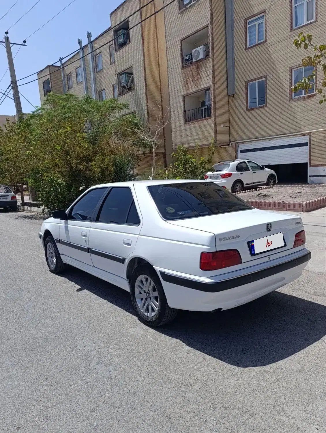 پژو پارس XU7P - 1402