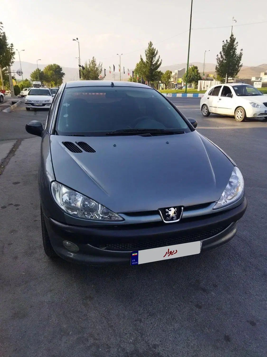 پژو ۲۰۶ صندوق دار v8 - 1386