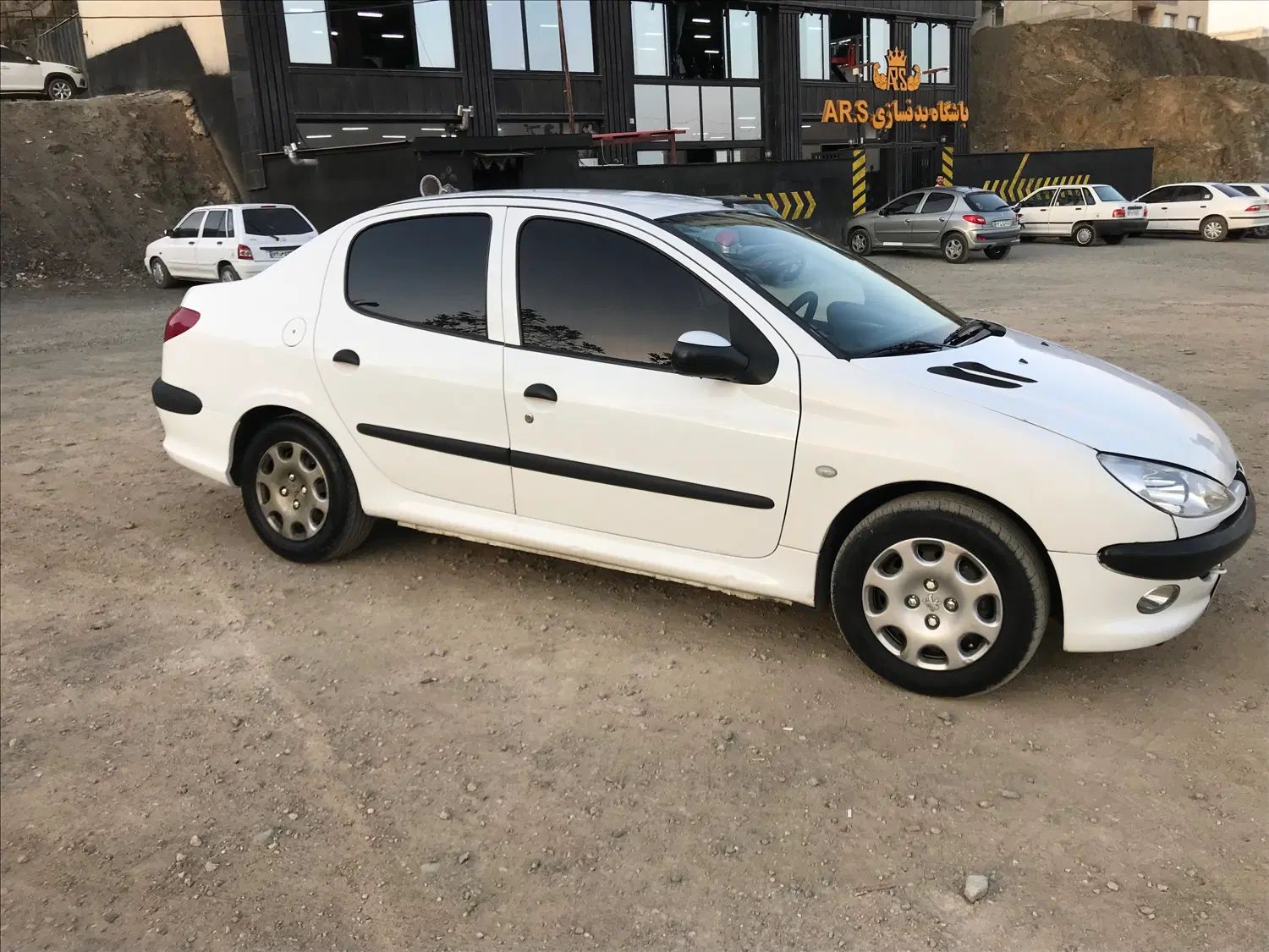 پژو ۲۰۶ صندوق دار v8 - 1393