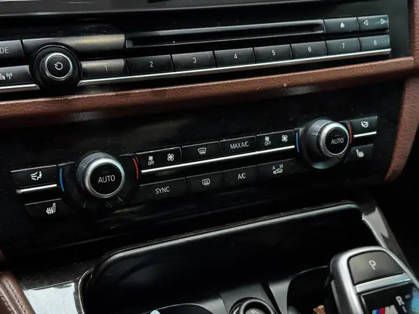 ب ام و سری 5 528i - 2015