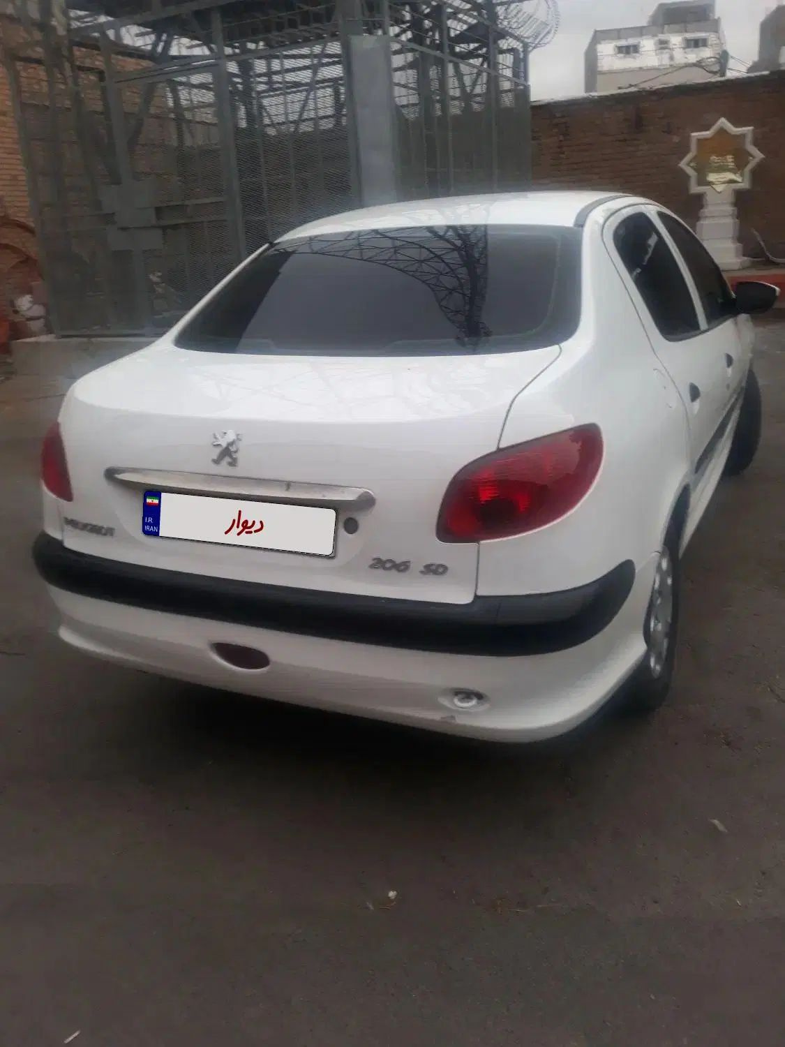 پژو ۲۰۶ صندوق دار v2 - 1390