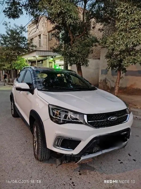 ام وی ام X22 دنده‌ای لاکچری - 1397