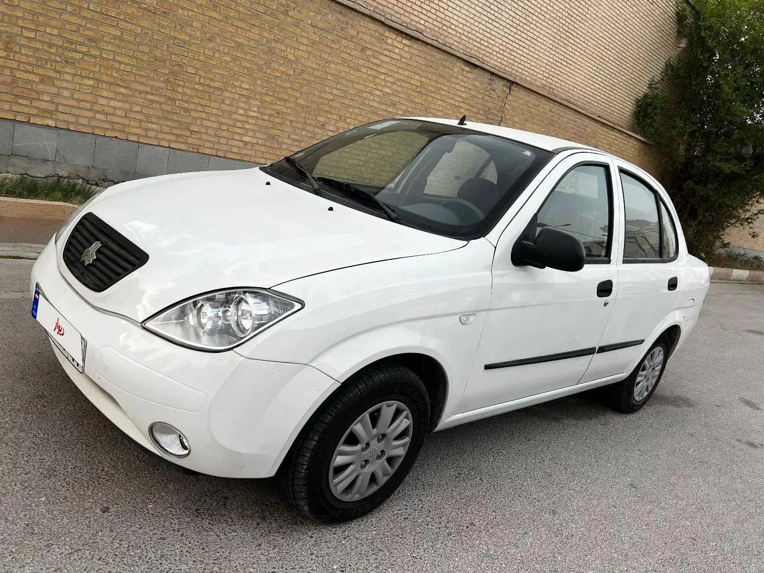 تیبا صندوق دار SX - 1399