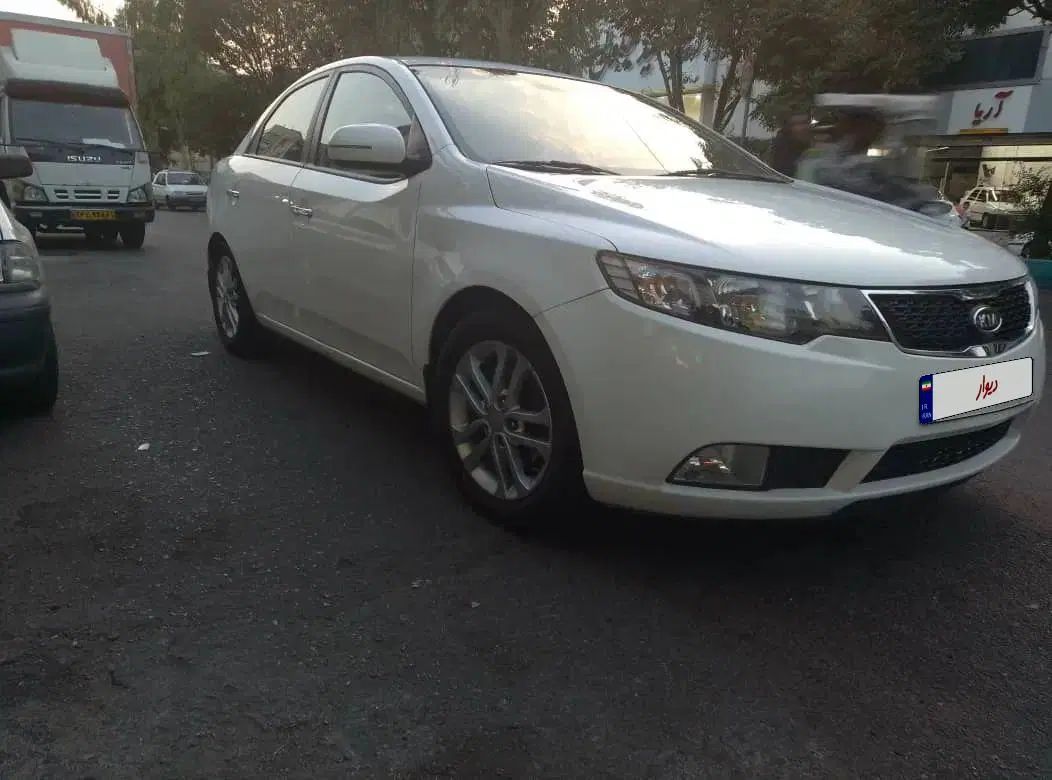 کیا سراتو 2.0 لیتر اتوماتیک GT لاین - 2017