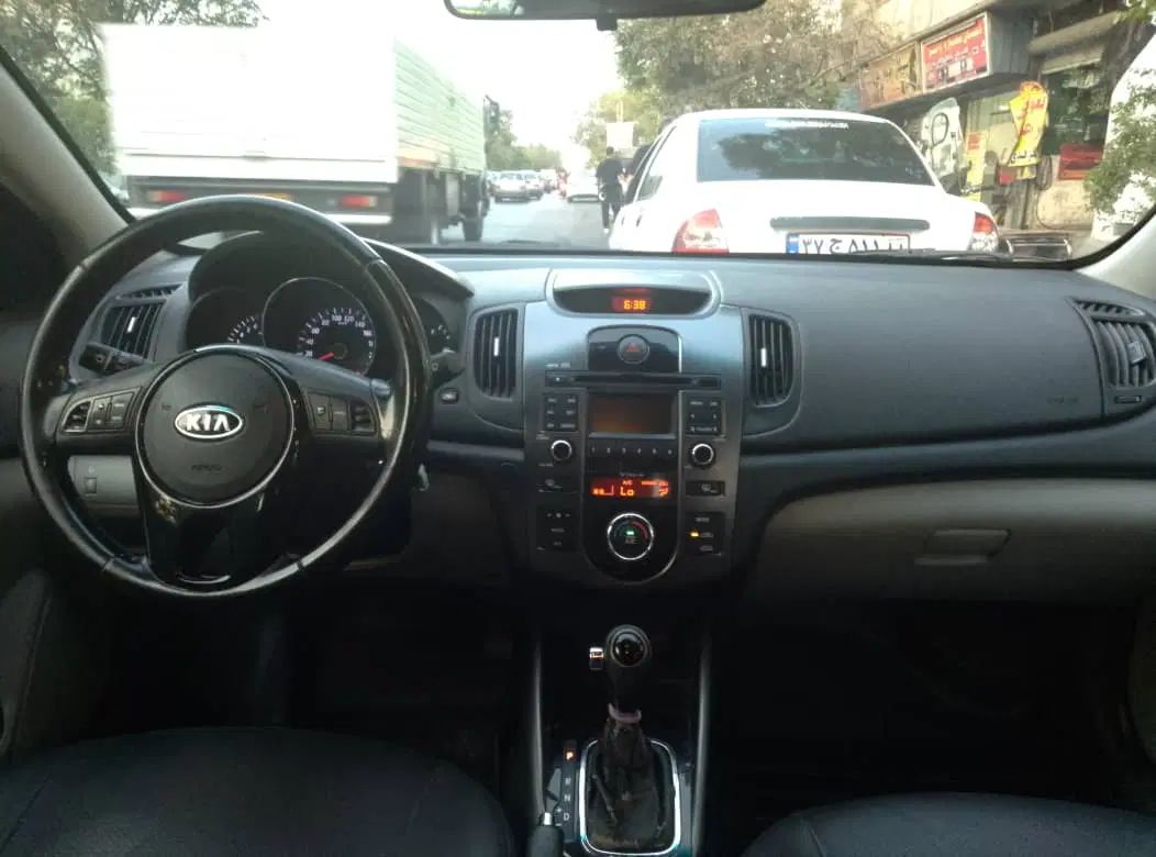 کیا سراتو 2.0 لیتر اتوماتیک GT لاین - 2017