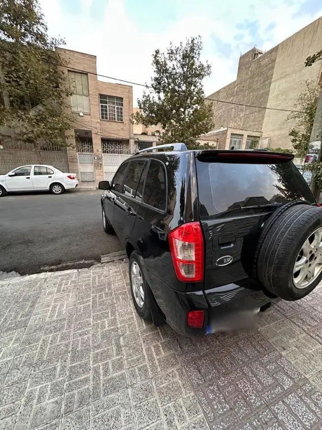 ام وی ام X33 دنده‌ای ساده - 1395